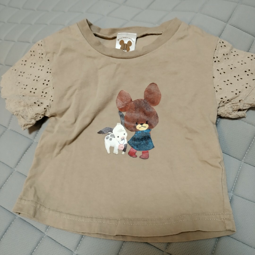 くまのがっこう(クマノガッコウ)のTシャツ　80　90 キッズ/ベビー/マタニティのベビー服(~85cm)(シャツ/カットソー)の商品写真