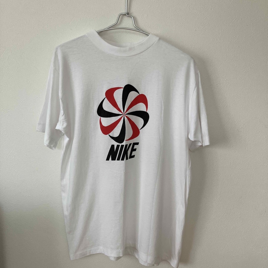 NIKE(ナイキ)のナイキ　NIKE 風車　tシャツ 90s ビンテージ メンズのトップス(Tシャツ/カットソー(半袖/袖なし))の商品写真