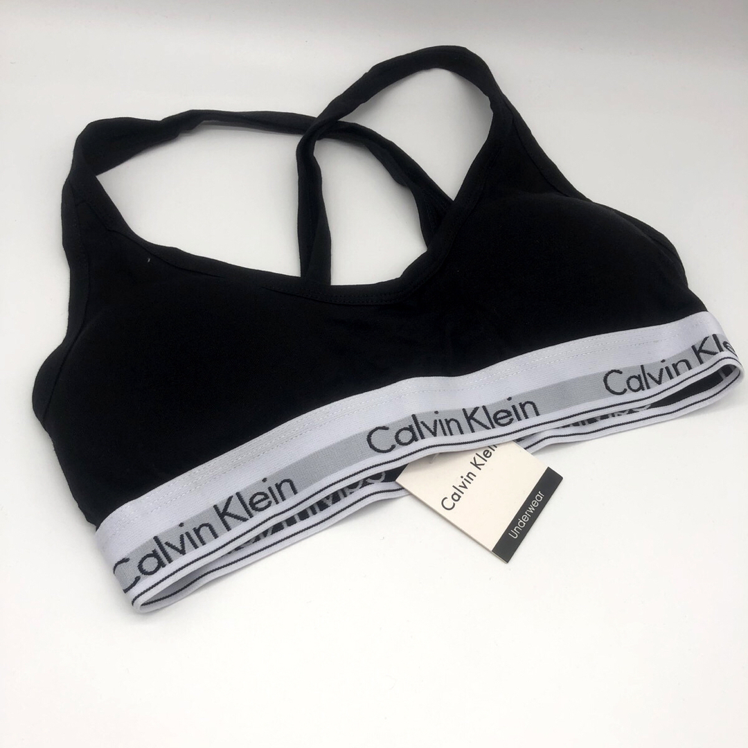 ck Calvin Klein(シーケーカルバンクライン)のカルバンクライン　レディース　上下セット　ブラ&ショーツ　黒　下着　  Lサイズ レディースの下着/アンダーウェア(ブラ&ショーツセット)の商品写真