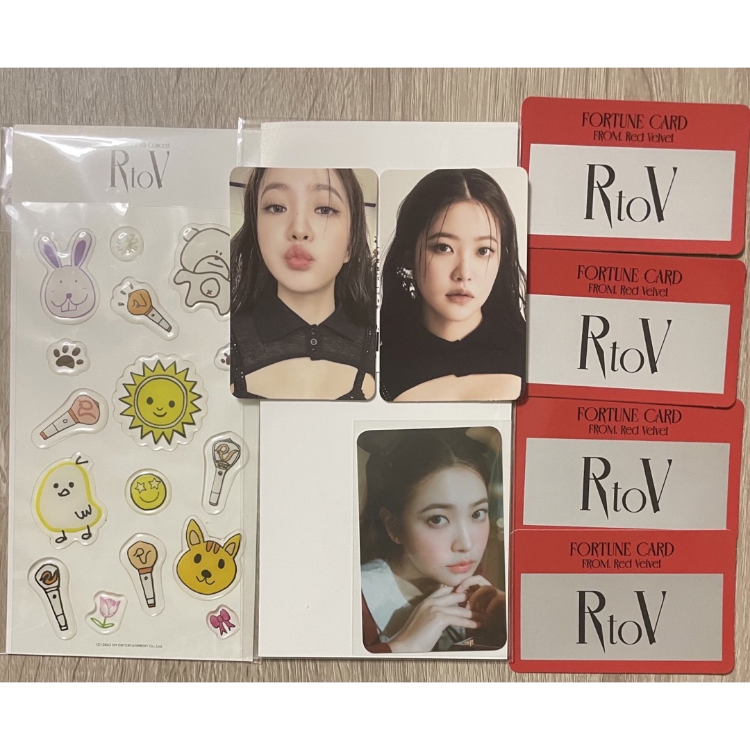 Red Velvet R To V イェリ Yeri ステッカー トレカ | フリマアプリ ラクマ