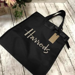 ハロッズ(Harrods)の【美品】ハロッズラインストーントートバック　チャーム付き(トートバッグ)