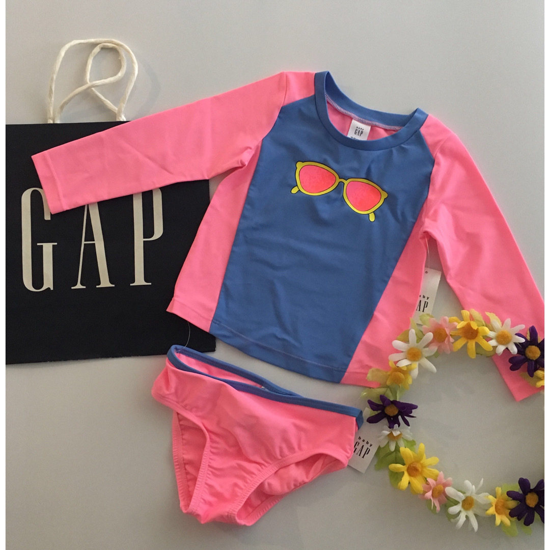 babyGAP(ベビーギャップ)の新品♡今季♡baby gap♡ラッシュガード♡水着♡ユニクロ/H&M/ザラ/他 キッズ/ベビー/マタニティのキッズ服女の子用(90cm~)(水着)の商品写真