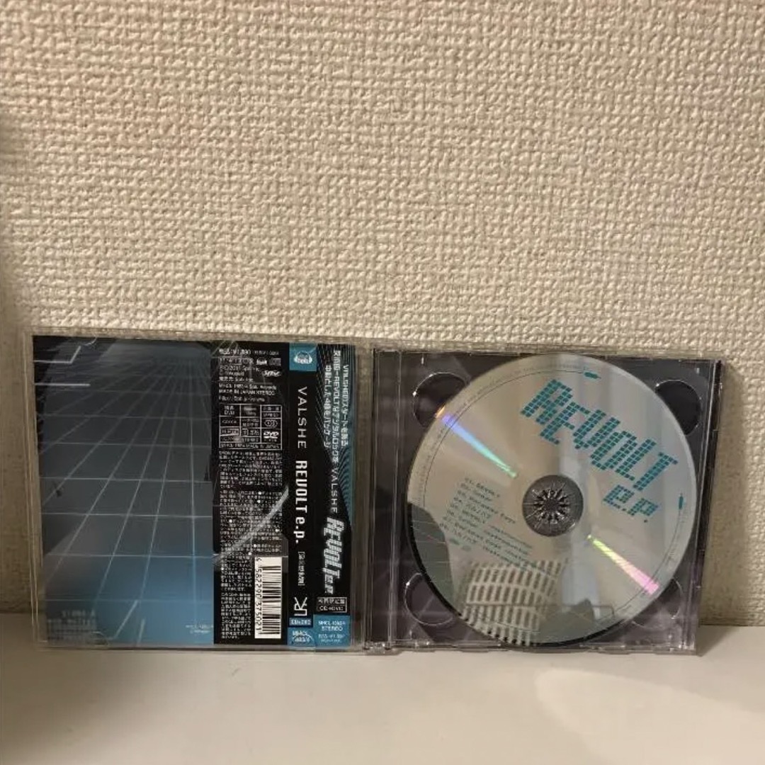 VALSHE REVOLT e.p.  初回限定盤 エンタメ/ホビーのCD(その他)の商品写真