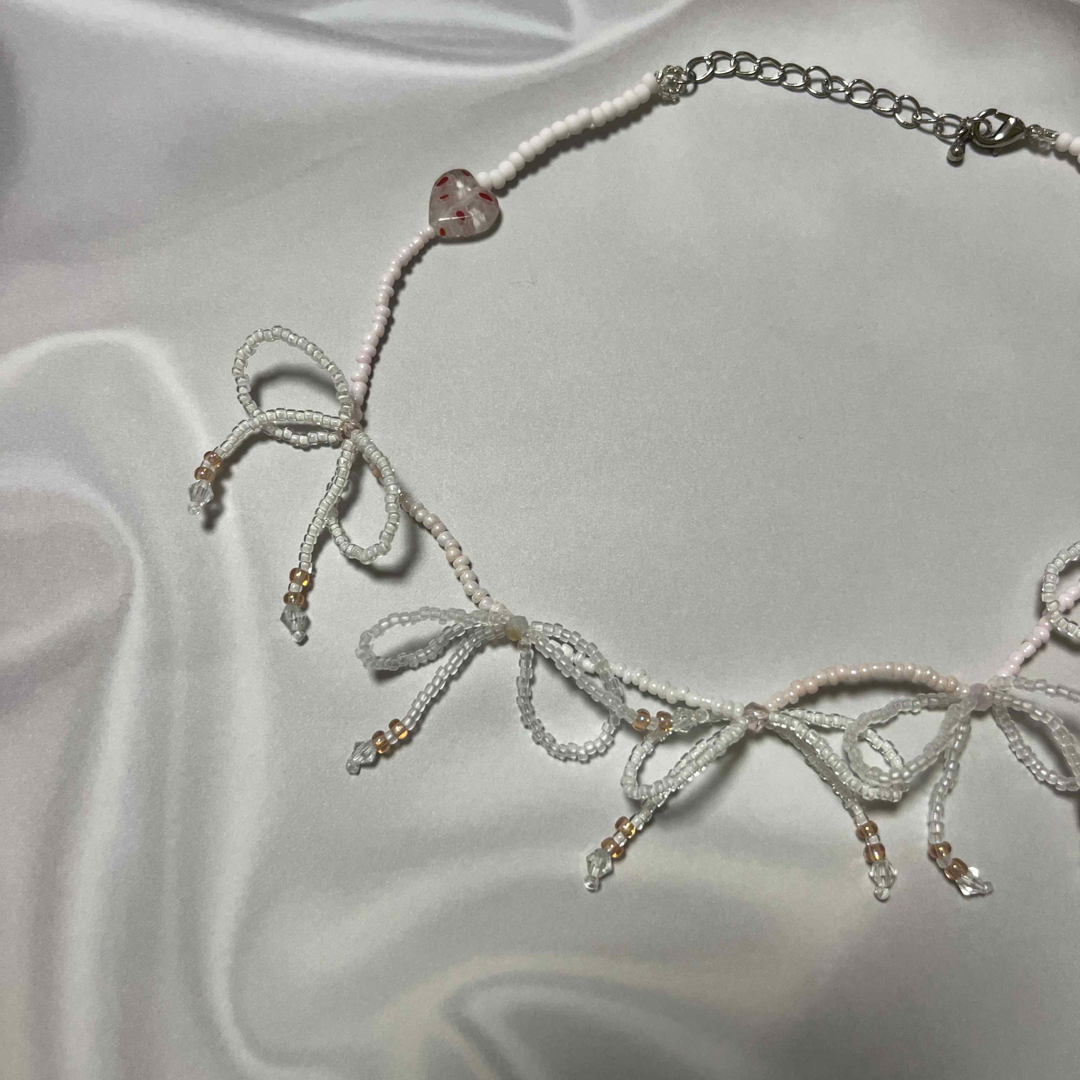 ribbon necklace (heart white)#1 ハンドメイドのアクセサリー(ネックレス)の商品写真
