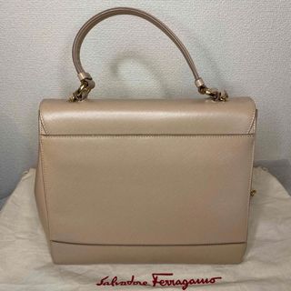 極美品】フェラガモ ヴァラリボン バッグ CARRIE トップハンドル-