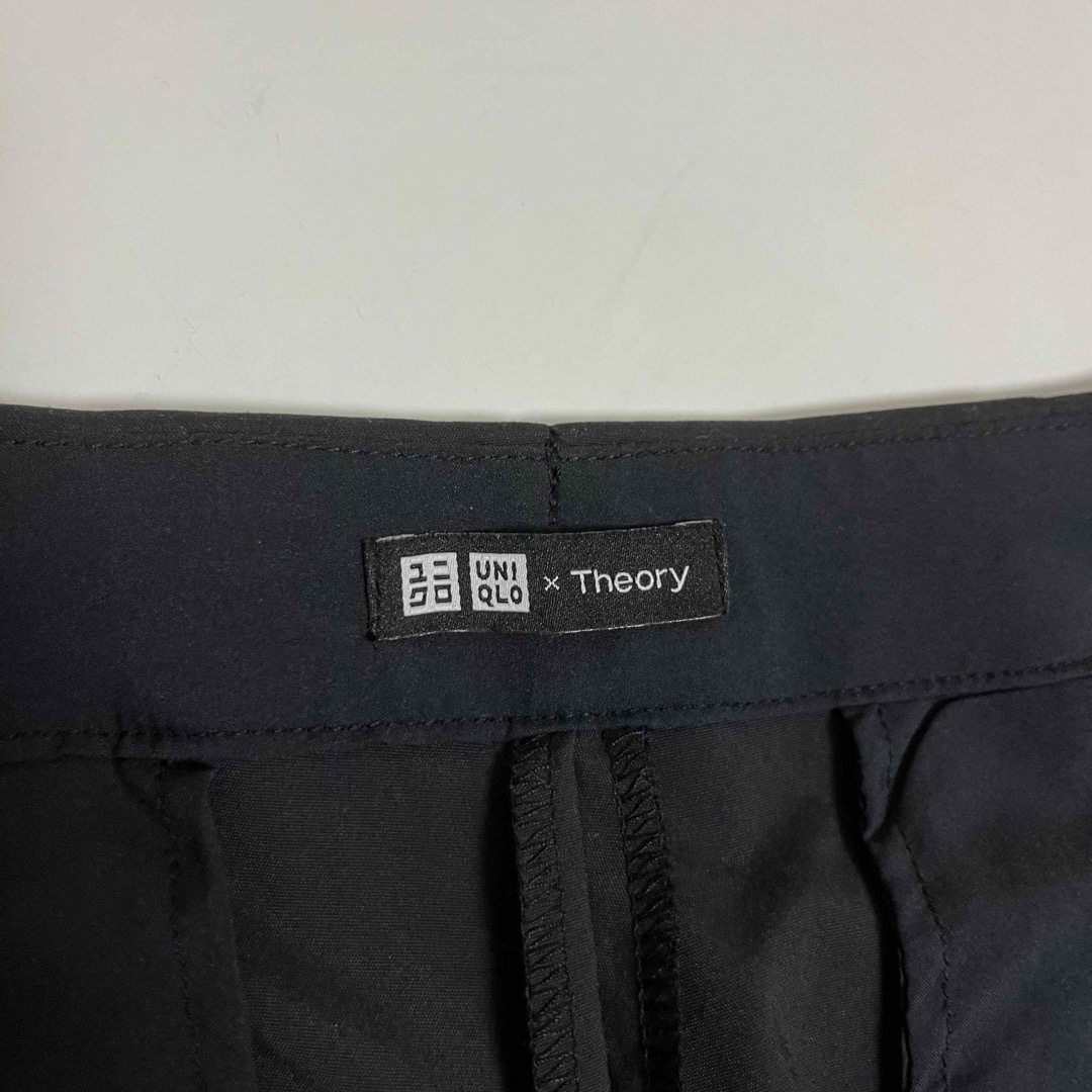 UNIQLO(ユニクロ)の【新品タグ付き】UNIQLO セオリー　theory パンツ　ハーフパンツ レディースのパンツ(カジュアルパンツ)の商品写真