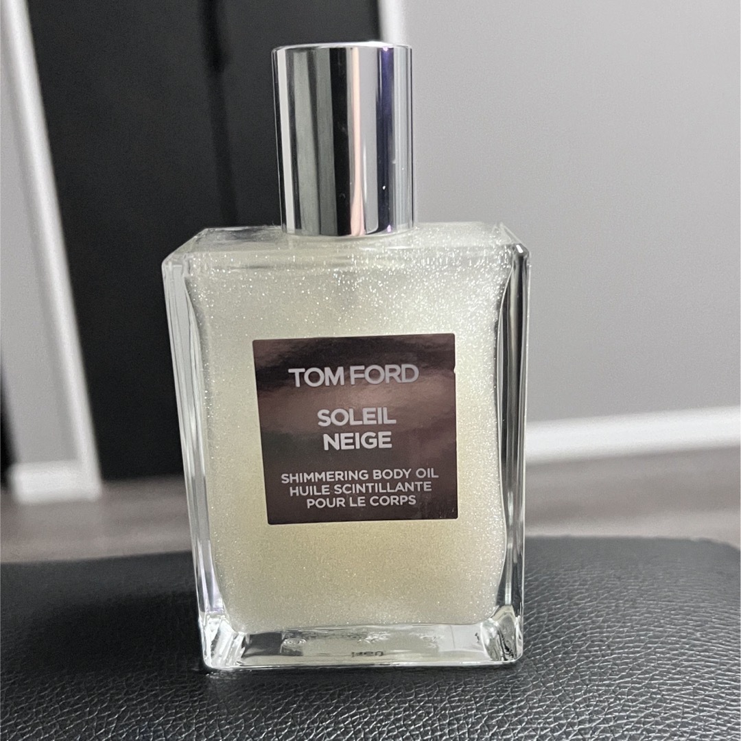 TOM FORD BEAUTY(トムフォードビューティ)のTOMFORD トムフォード　ソレイユネージュ シマリングボディオイル コスメ/美容のボディケア(ボディオイル)の商品写真