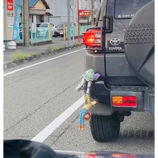 トイストーリー　車ぶら下がり人形　ウッディー&バズ　激レア　限定品！大人気　(車外アクセサリ)