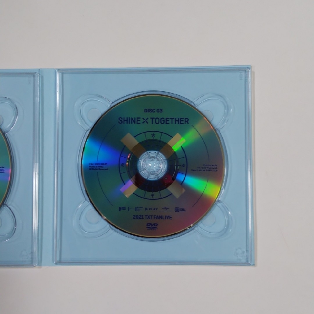 TOMORROW X TOGETHER(トゥモローバイトゥギャザー)のTХT   2021 SHINEХTOGETHER  ※ DVDのみ エンタメ/ホビーのDVD/ブルーレイ(ミュージック)の商品写真