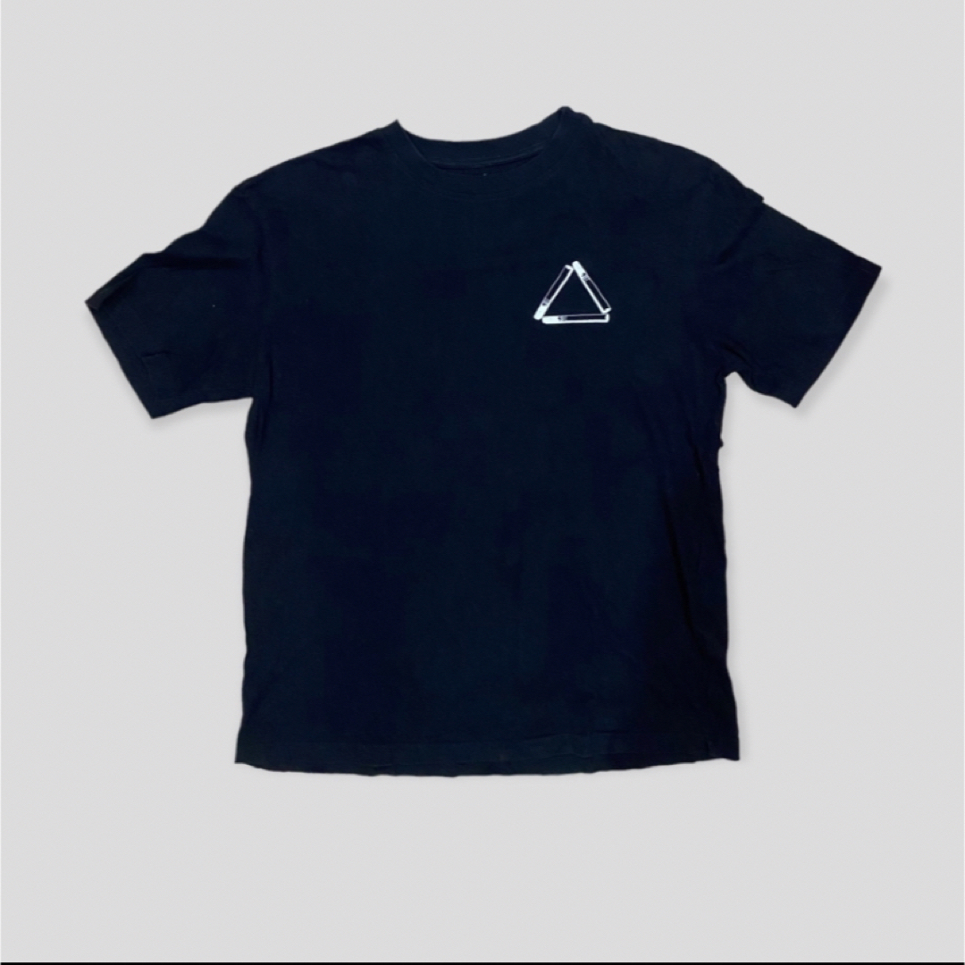 PALACE(パレス)のPALACE 【パレス】シガレットグラフィック Tシャツ メンズのトップス(Tシャツ/カットソー(半袖/袖なし))の商品写真