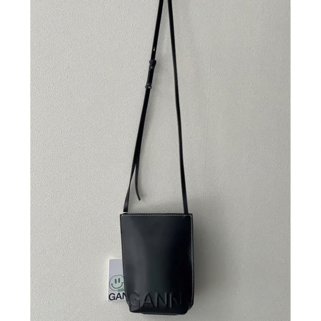 ベンチ 収納付 新品 GANNI(ガニー) ミニレザーショルダーバッグ