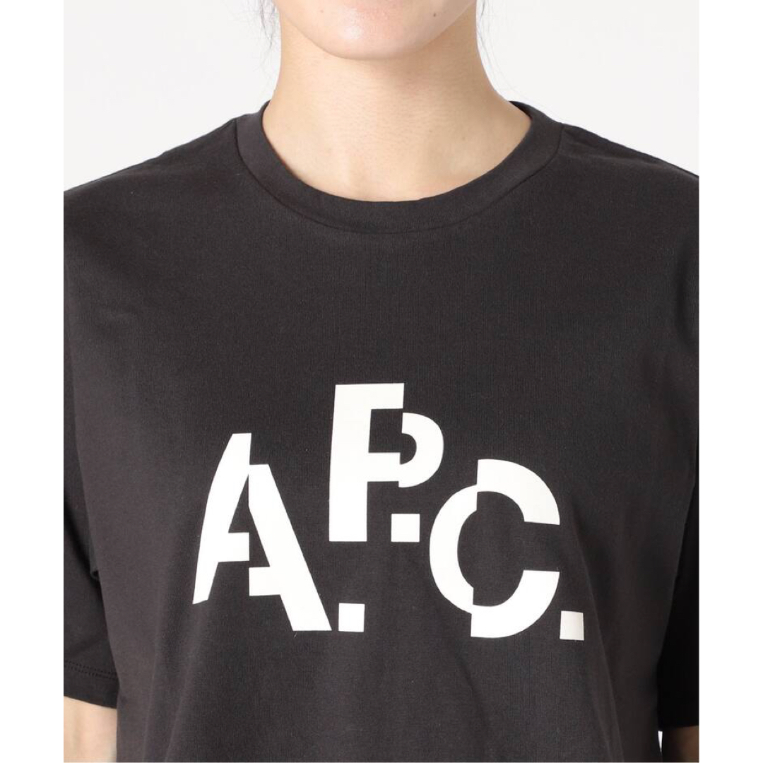 A.P.C(アーペーセー)の新品未使用タグ付 IENA A.P.C. 別注 DECALE プリント Tシャツ レディースのトップス(Tシャツ(半袖/袖なし))の商品写真