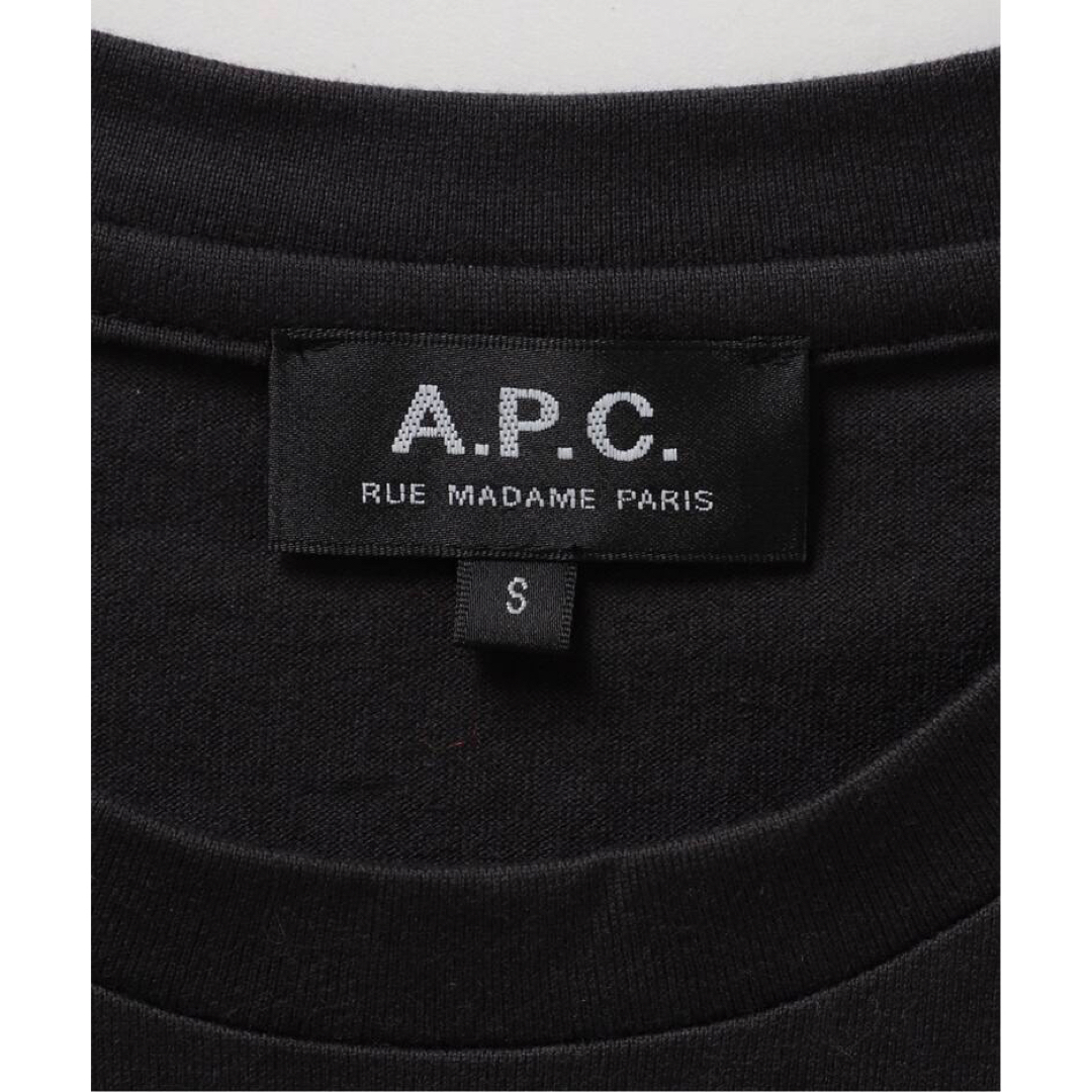 A.P.C(アーペーセー)の新品未使用タグ付 IENA A.P.C. 別注 DECALE プリント Tシャツ レディースのトップス(Tシャツ(半袖/袖なし))の商品写真