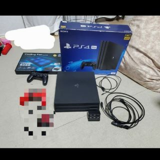 美品　PS4 Pro本体　冷却ファン　USBハブ　コントローラー