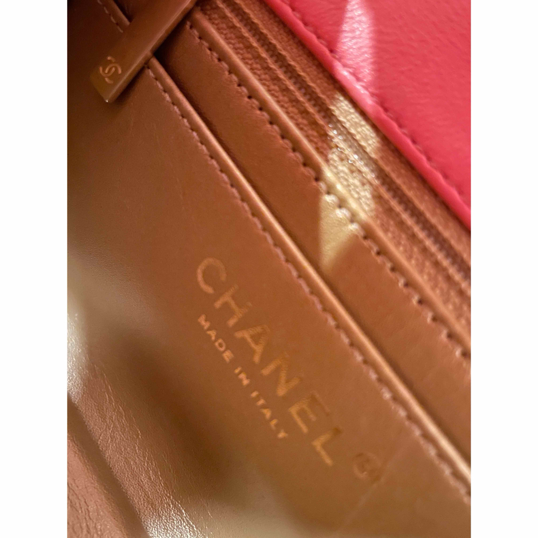 CHANEL(シャネル)のマギー様専用　レア⭐︎CHANELミニマトラッセ ccボール レディースのバッグ(ショルダーバッグ)の商品写真