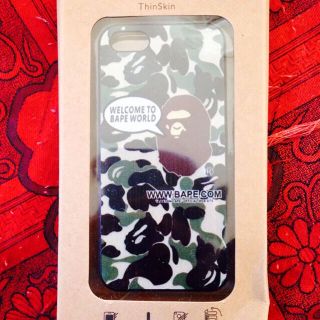 アベイシングエイプ(A BATHING APE)のiPhone5．5s エイプ カバー(その他)