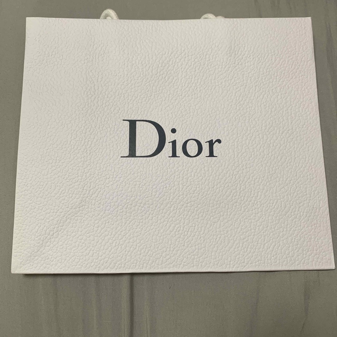 Dior(ディオール)のDIOR ショ袋　紙袋 レディースのバッグ(ショップ袋)の商品写真