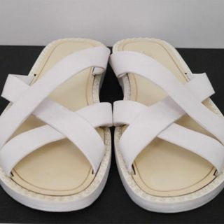 ★JIMMY CHOO ジミーチュウ WENDEL クロスストラップ サンダル白