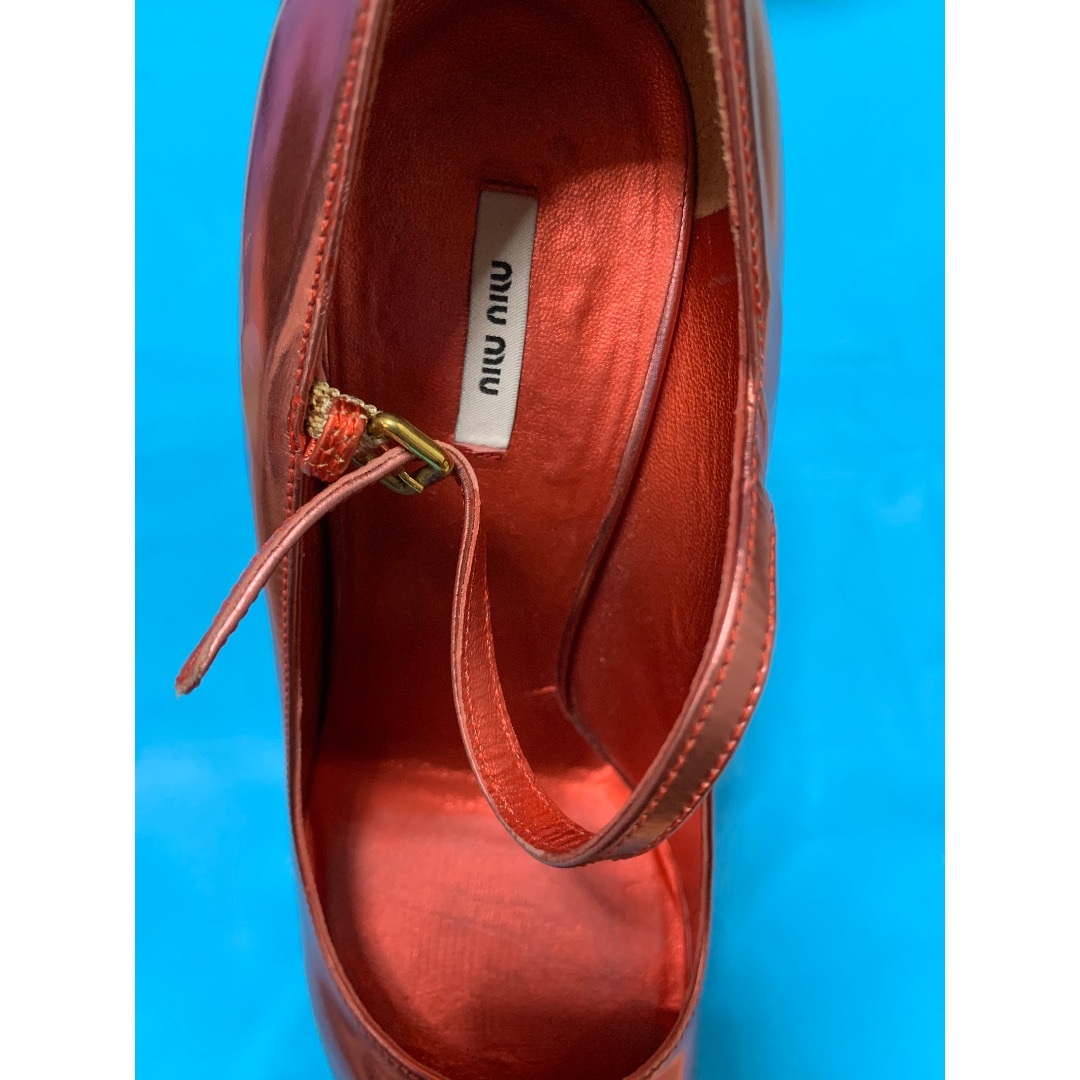 miumiu(ミュウミュウ)のmiu miu ミュウミュウ 靴 パンプス レディースの靴/シューズ(ハイヒール/パンプス)の商品写真