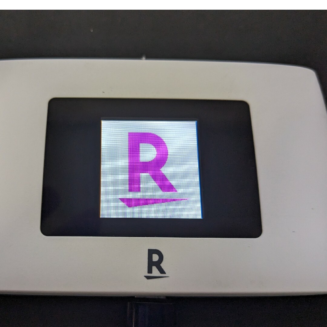 Rakuten(ラクテン)のRakuten WiFi Pocket 2C スマホ/家電/カメラのスマートフォン/携帯電話(その他)の商品写真