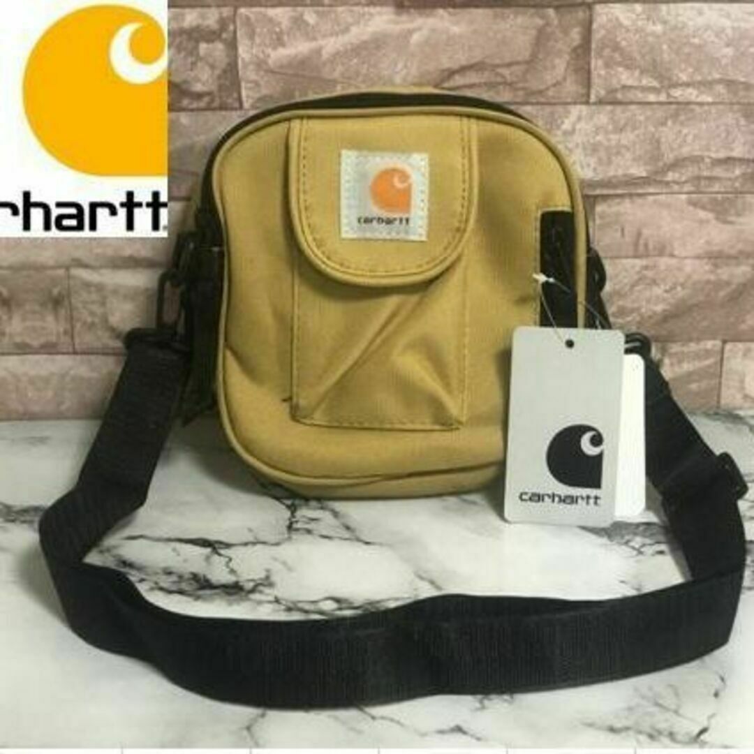 carhartt(カーハート)の新品未使用 Carhartt カーハート コンパクト ショルダーバッグ カーキ メンズのバッグ(ショルダーバッグ)の商品写真