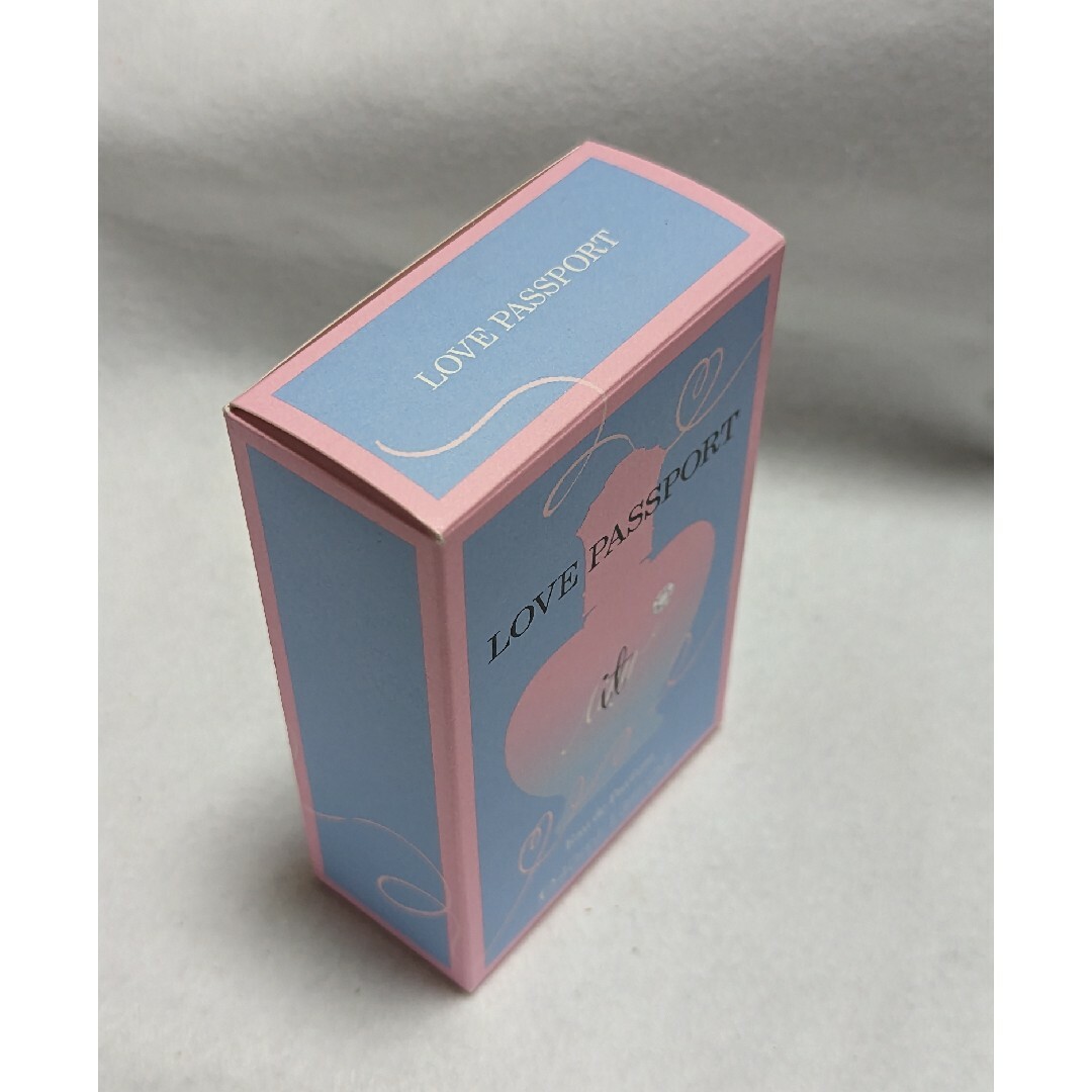 Love Passport(ラブパスポート)のラブパスポートイットエアリーオードパルファム40ml コスメ/美容の香水(香水(女性用))の商品写真