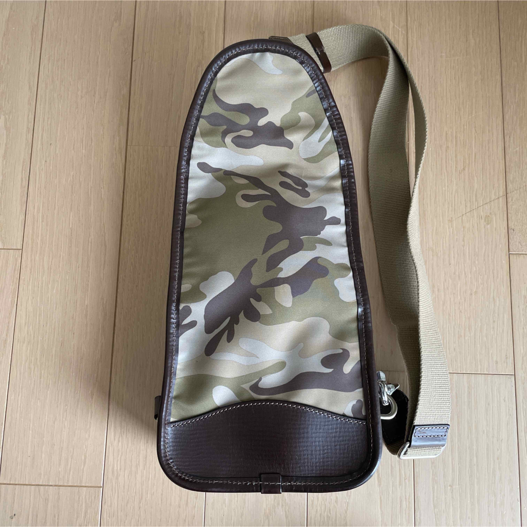 Daniel & Bob(ダニエルアンドボブ)のダニエル＆ボブPIPPO MIMETEK CAMO 中古ボディバッグカモ柄 メンズのバッグ(ボディーバッグ)の商品写真