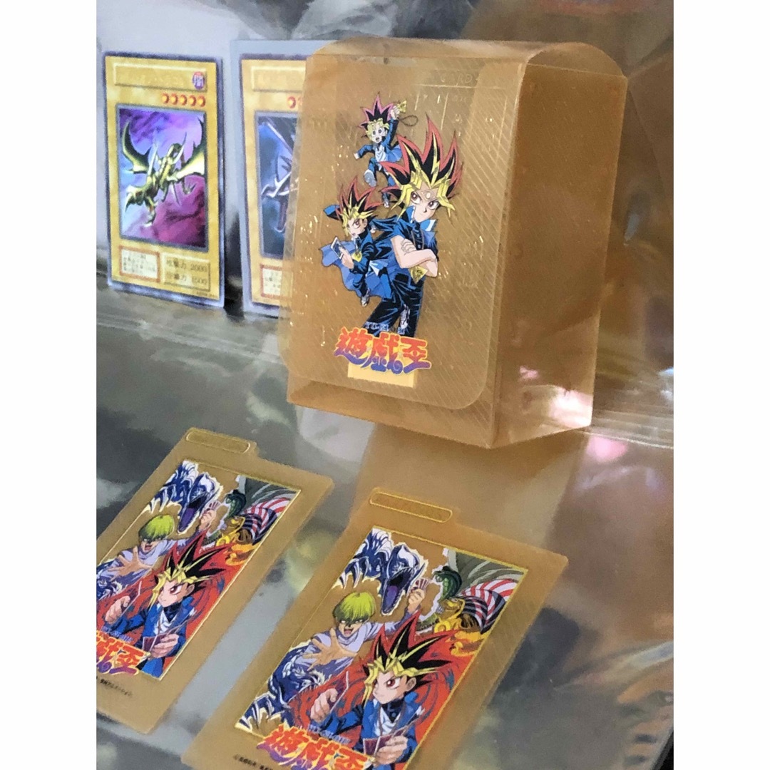 遊戯王 レッドアイズブラックメタルドラゴンと初期デッキケース 遊戯王 レッドアイズブラックメタルドラゴンと初期デッキケース