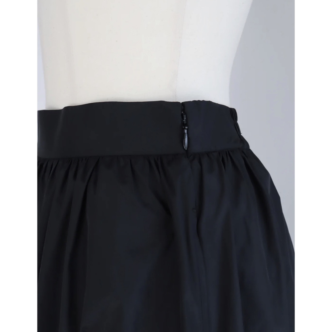 ガーリッシュ　KARANNE タフタスカート レディースのスカート(ロングスカート)の商品写真