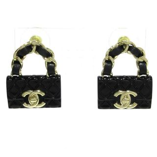 シャネル マトラッセ ピアス(ゴールド/金色系)の通販 52点 | CHANEL シャネル マトラッセ ピアス(ゴールド/金色系)の通販 52点 | CHANEL