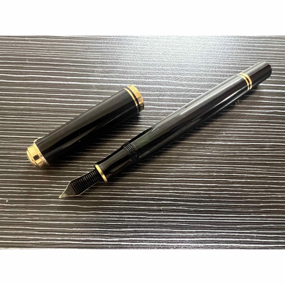 Pelikan - ペリカン スーべレーン M400 万年筆 EF 極細字 ブラックの