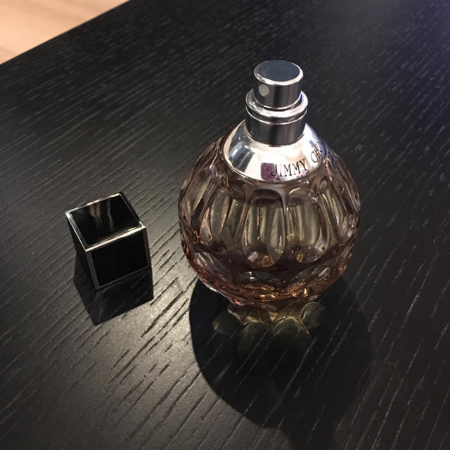 JIMMY CHOO(ジミーチュウ)のJimmy Choo オードトワレ 60ml コスメ/美容の香水(香水(女性用))の商品写真