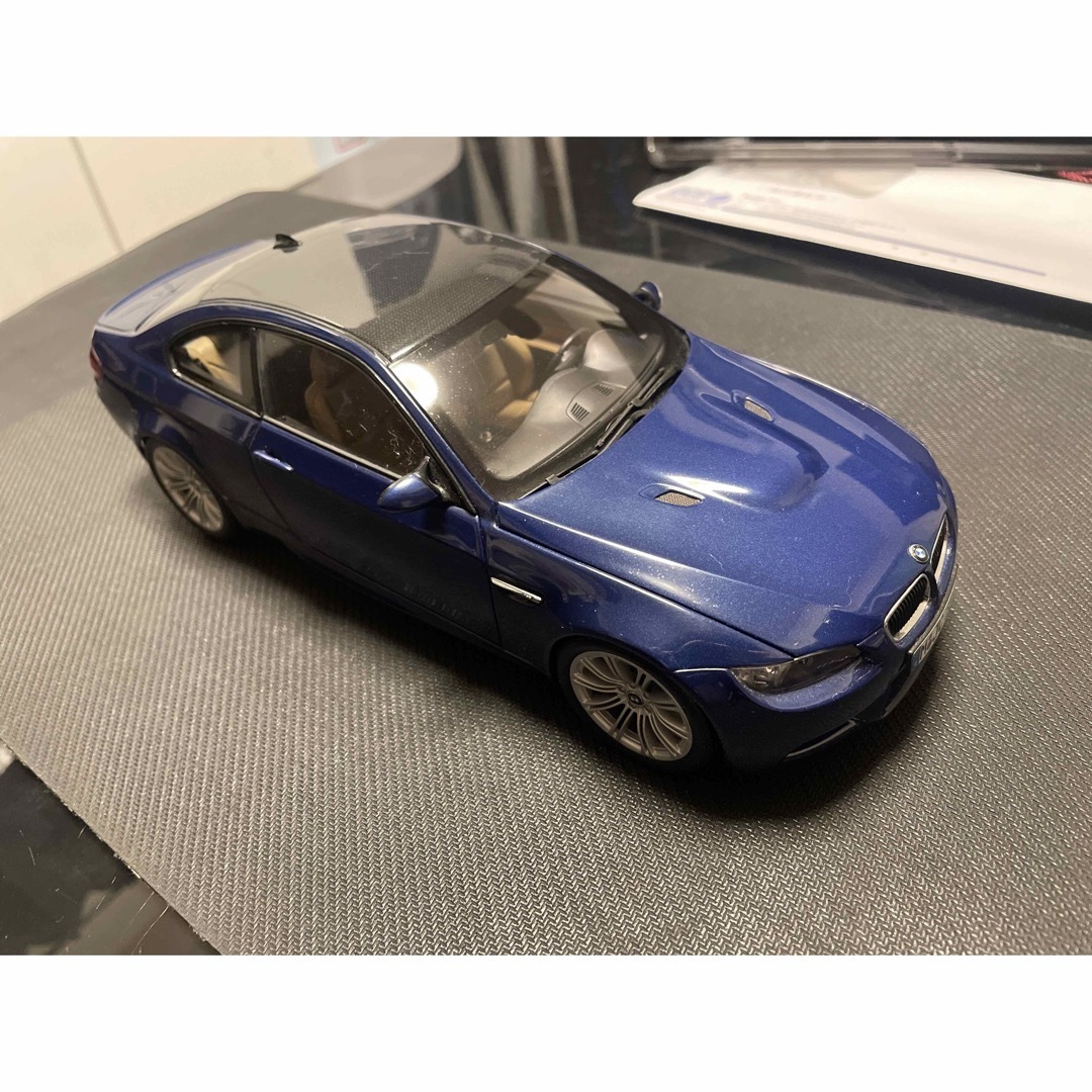 BMW M3 1/18スケール ミニカー