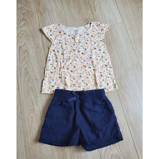 ユニクロ(UNIQLO)のキッズ　110 半袖　ショートパンツ　ユニクロ　しまむら　GU　ZARA　H&M(Tシャツ/カットソー)