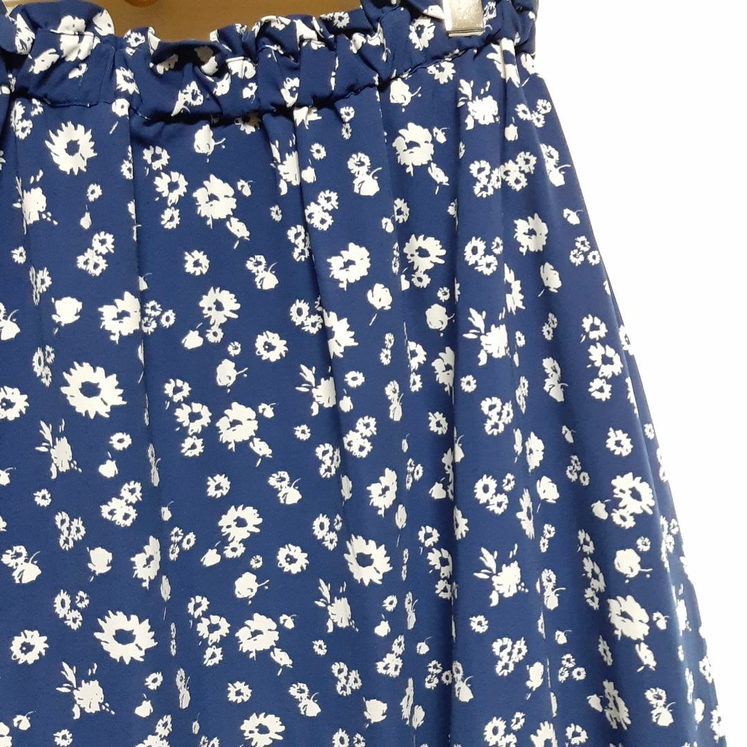 BEAMS(ビームス)のプロフ必読BEAMS HEART花柄ブルースカート/ビームス良品かわいい♪ レディースのスカート(ロングスカート)の商品写真