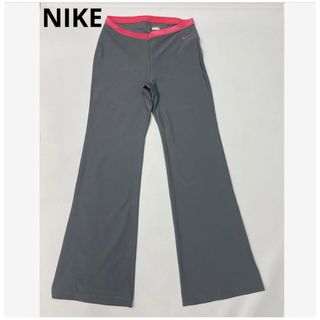 ナイキ フレアパンツの通販 75点 | NIKEを買うならラクマ