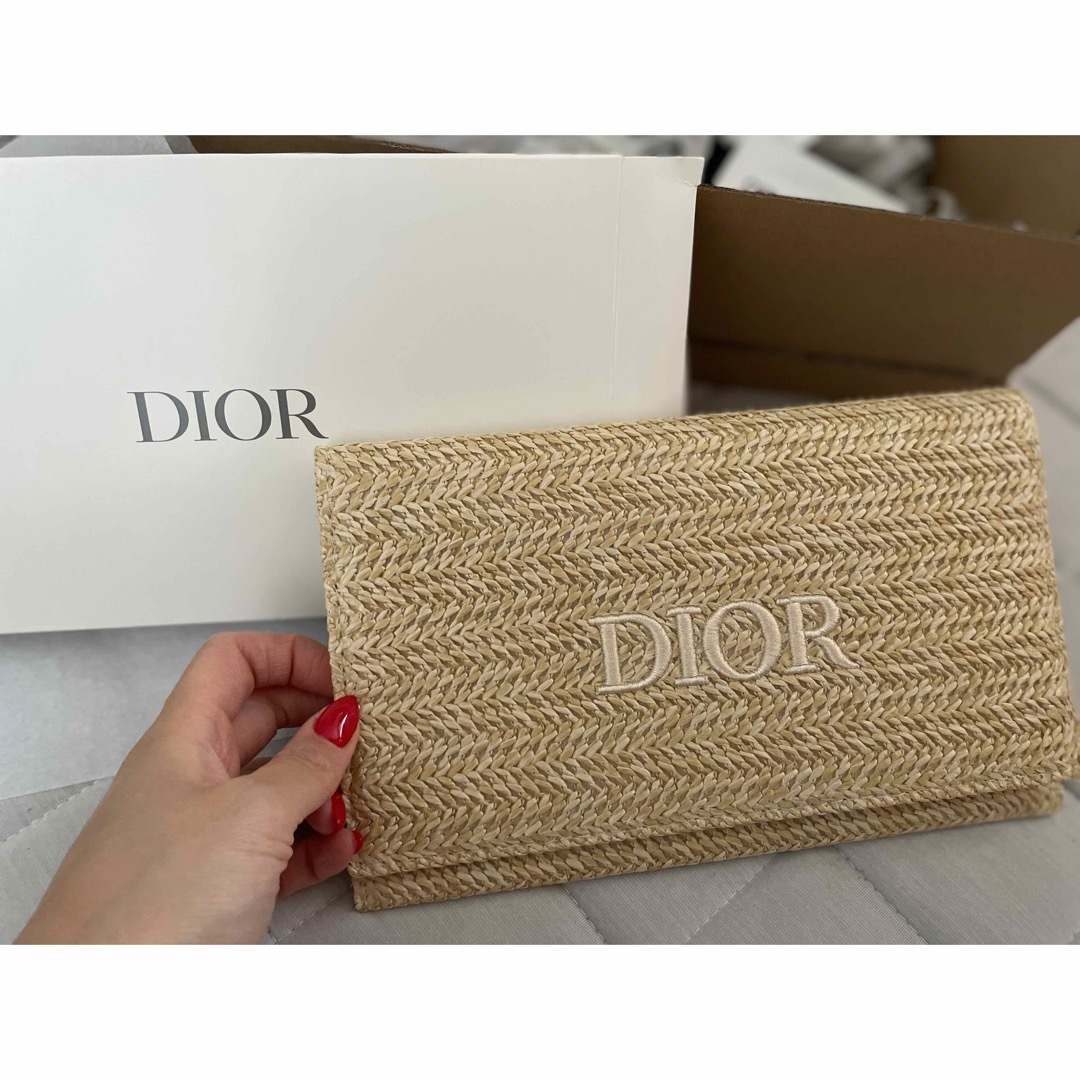 Dior(ディオール)のディオール　Dior ノベルティ　ポーチ　クラッチ レディースのファッション小物(ポーチ)の商品写真