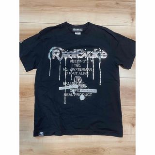 リアルビーボイス(RealBvoice)のリアルビーボイス　クルーネックt プリント　ロゴ　黒　ブラック(Tシャツ/カットソー(半袖/袖なし))