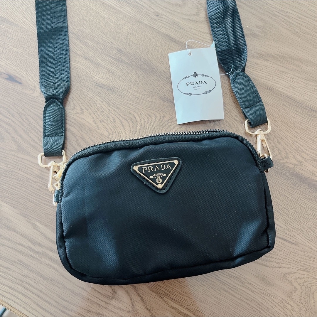 プラダ ノベルティ ショルダーバッグ PRADA。