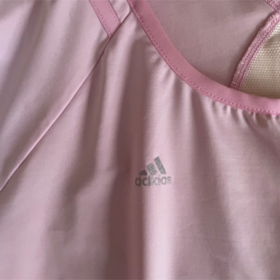 adidas(アディダス)のadidas Tシャツ Lサイズ レディースのトップス(Tシャツ(半袖/袖なし))の商品写真