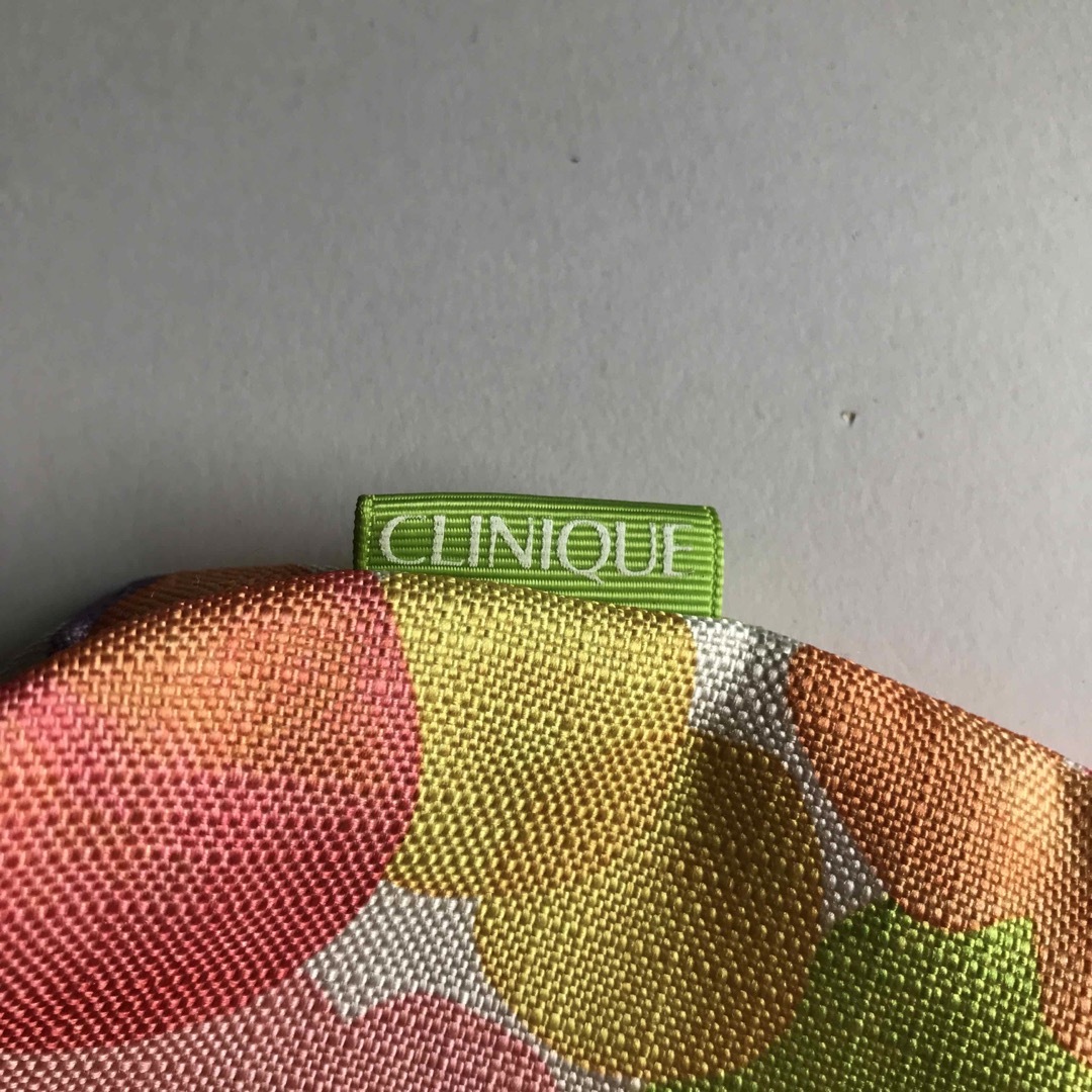 CLINIQUE(クリニーク)のCLINIQUE 化粧ポーチ レディースのファッション小物(ポーチ)の商品写真