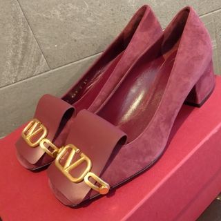 VALENTINO - 新品✨VALENTINOパンプスの通販 by y716's shop