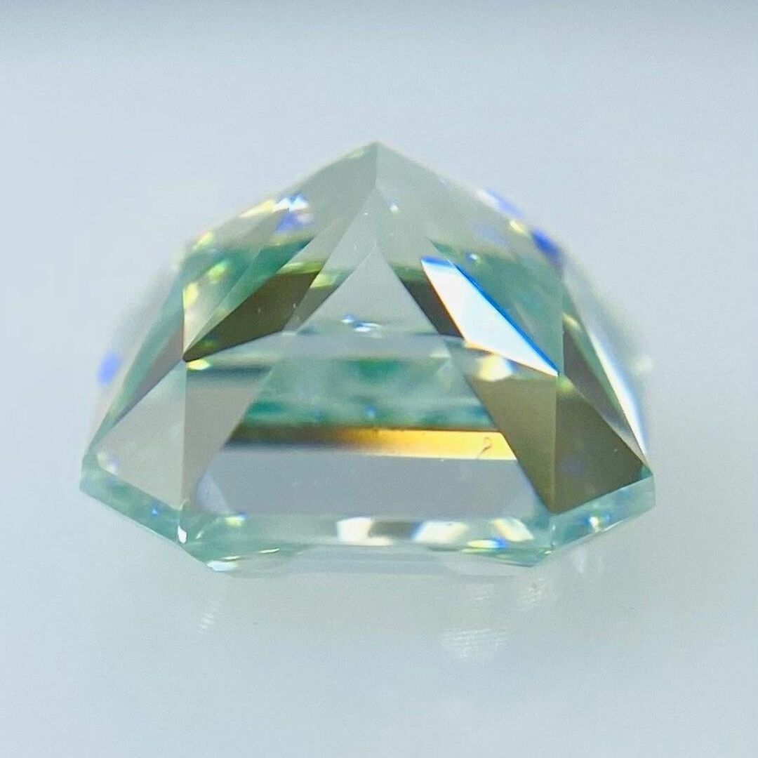 FANCY INTENSE BLUE GREEN 0.869ct SQ/RT03 レディースのアクセサリー(その他)の商品写真