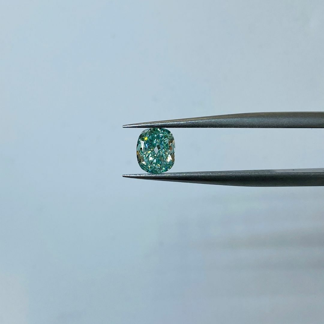 FANCY INTENSE BLUE GREEN 0.600ct X レディースのアクセサリー(その他)の商品写真