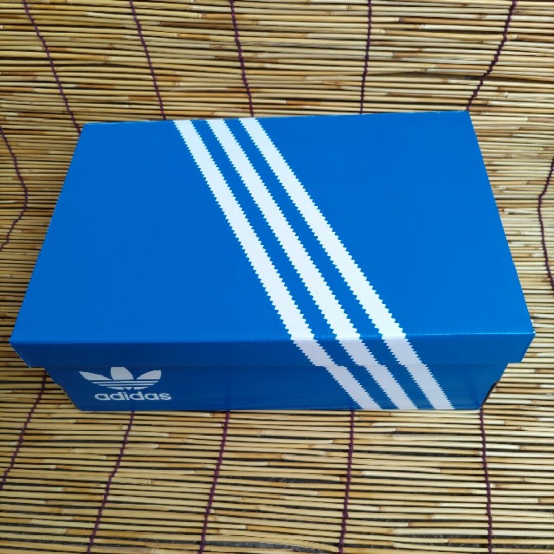 adidas(アディダス)の24㎝ ミッキーマウス adidas Samba アディダス サンバ レディースの靴/シューズ(スニーカー)の商品写真