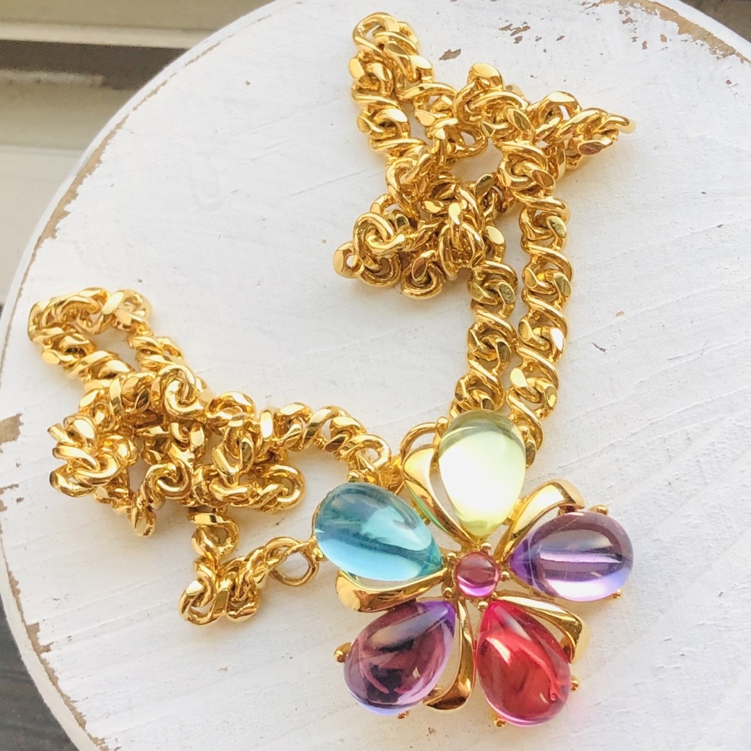 Grimoire(グリモワール)のtrifari flower necklace vintage ネックレス レディースのアクセサリー(ネックレス)の商品写真