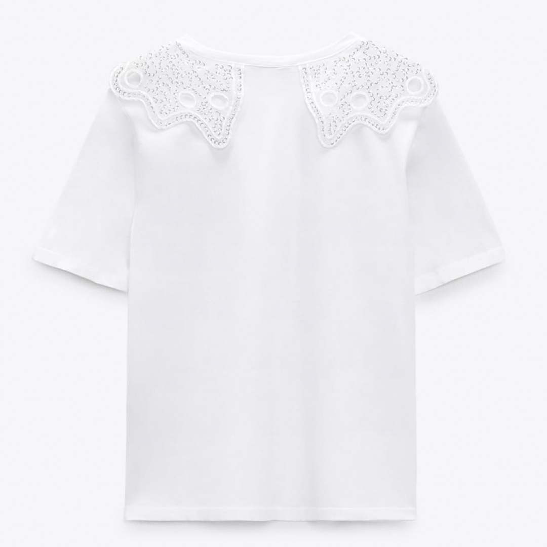 ZARA(ザラ)のＺＡＲＡ　ラインストーンネックTシャツ レディースのトップス(Tシャツ(半袖/袖なし))の商品写真