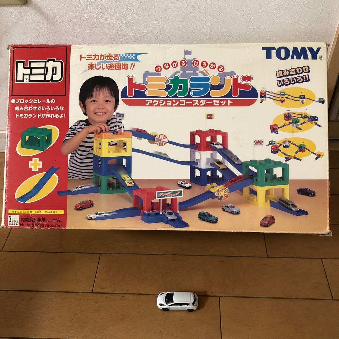 TOMMY - トミカランド アクションコースターセット トミカ1台付きの TOMMY - トミカランド アクションコースターセット トミカ1台付きの