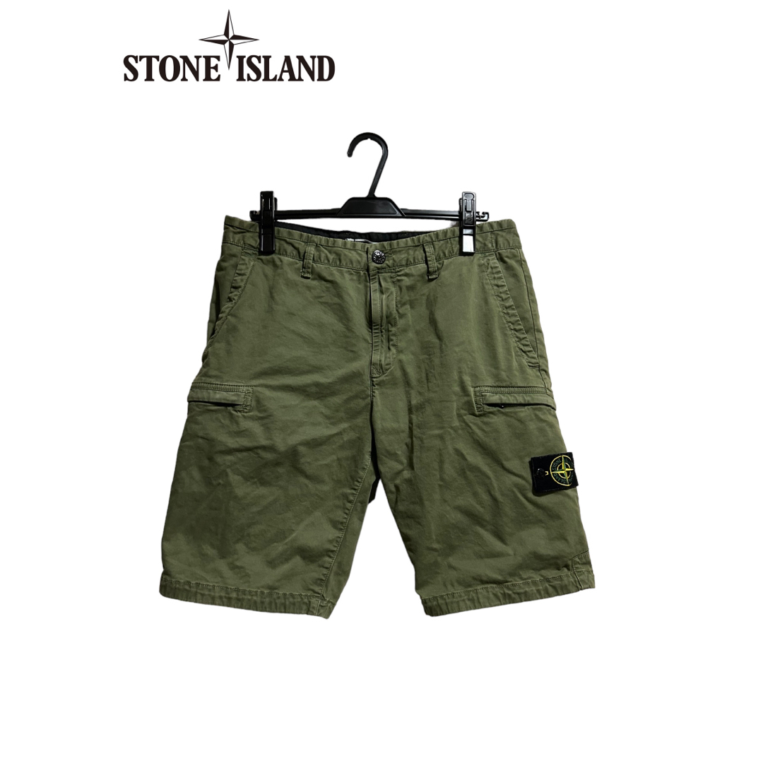 パンツSTONE ISLAND カーゴハーフパンツ　21AW オリーブ