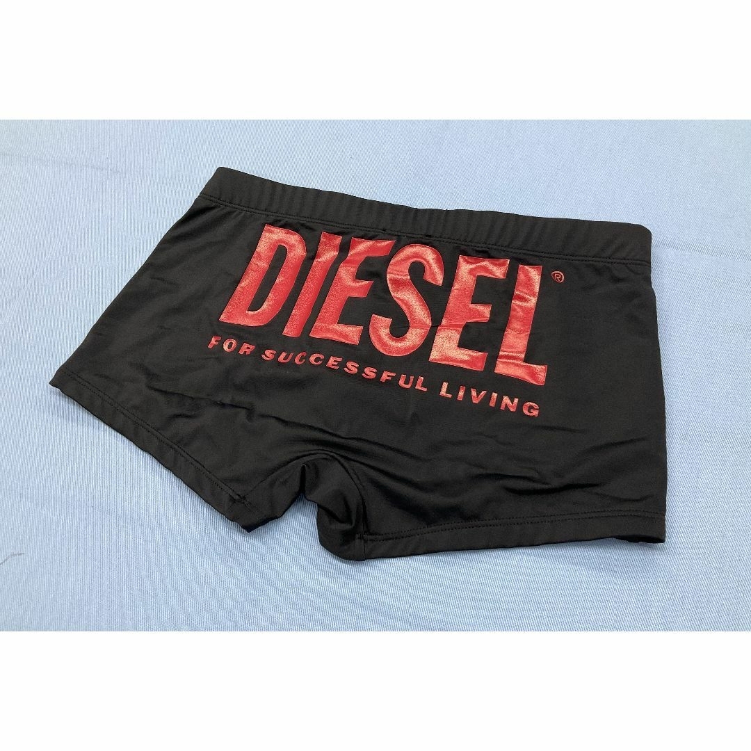 DIESEL(ディーゼル)のディーゼル　スイムウェア2123　ブラック　XLサイズ　新品　ロゴ　A09676 メンズの水着/浴衣(水着)の商品写真